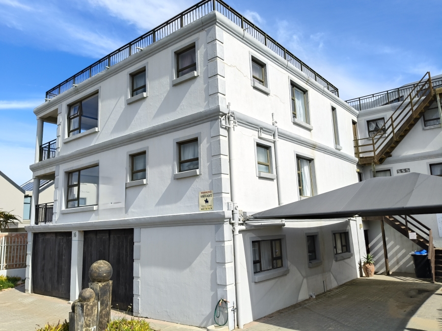 12 Bedroom Property for Sale in Paradise Beach Eastern Cape